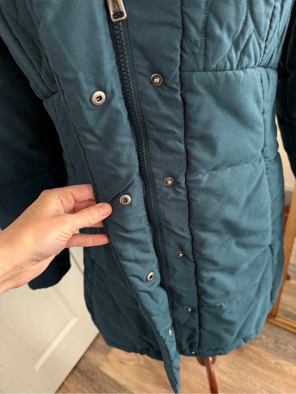 The North Face Women’s Small Quilted Teal Insulated Hooded Jacket Coat - Picture 5 of 9